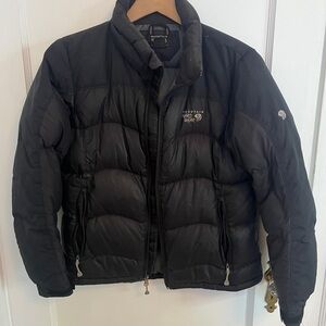 Mountain Hardwear Women’s Black Puffer Jacket